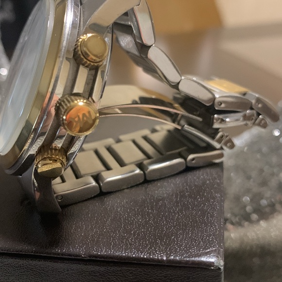 MICHAEL KORS Oversized Boyfriend Runway two tone watch UNISEX MK8283 - Picture 12 of 14